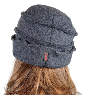Mütze Wolke grau Rückansicht