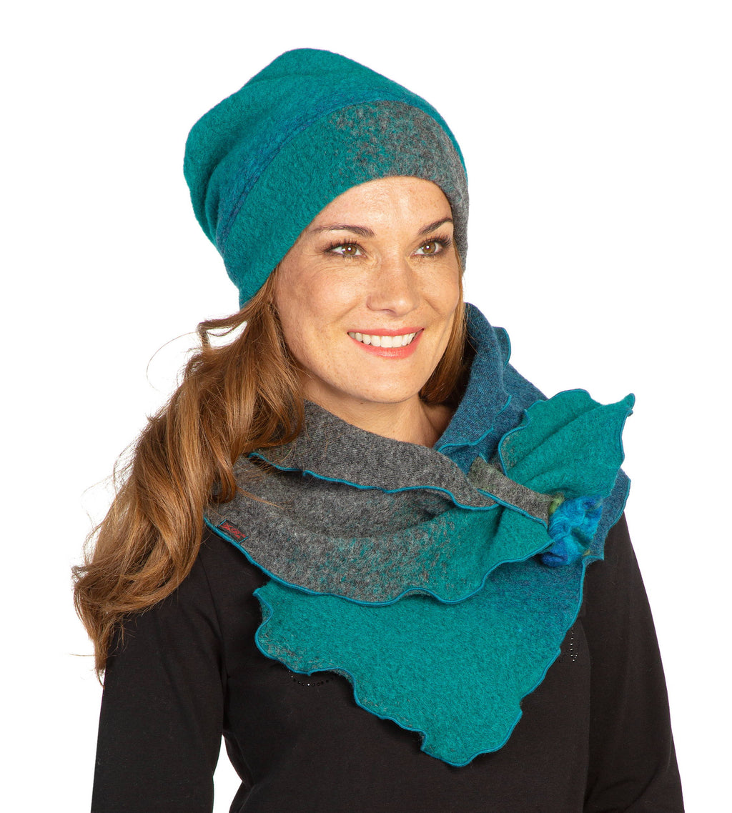 Beanie Mütze Fabricia smaragd mit Steckschal