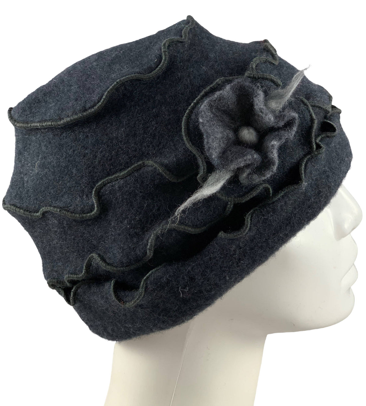 Mütze Wolke grau Seitenansicht