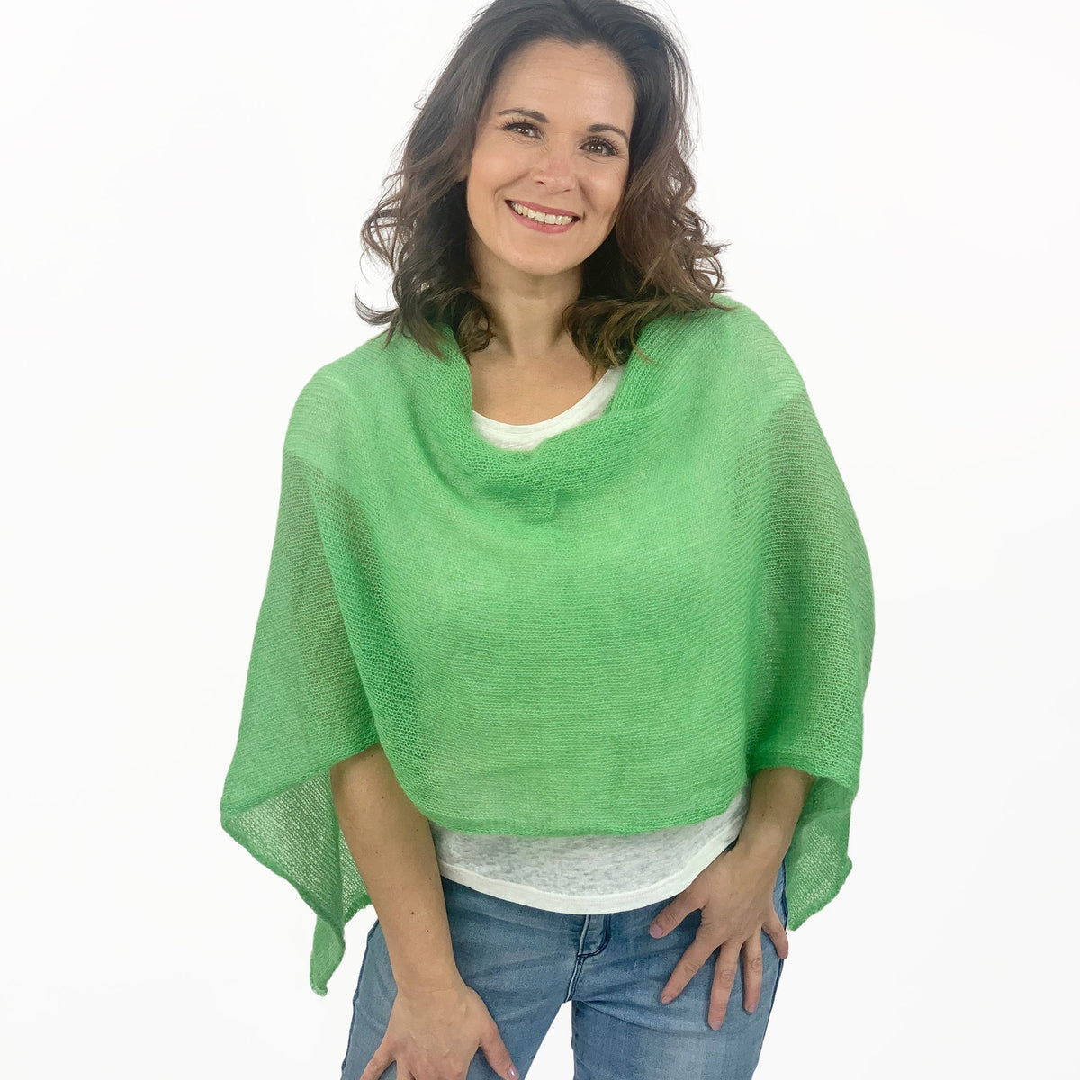 Strickponcho apfelgrün